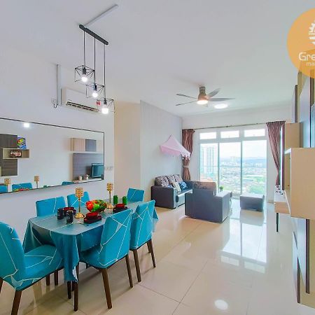 Twin Galaxy By Greatday Apartment Johor Bahru Bagian luar foto