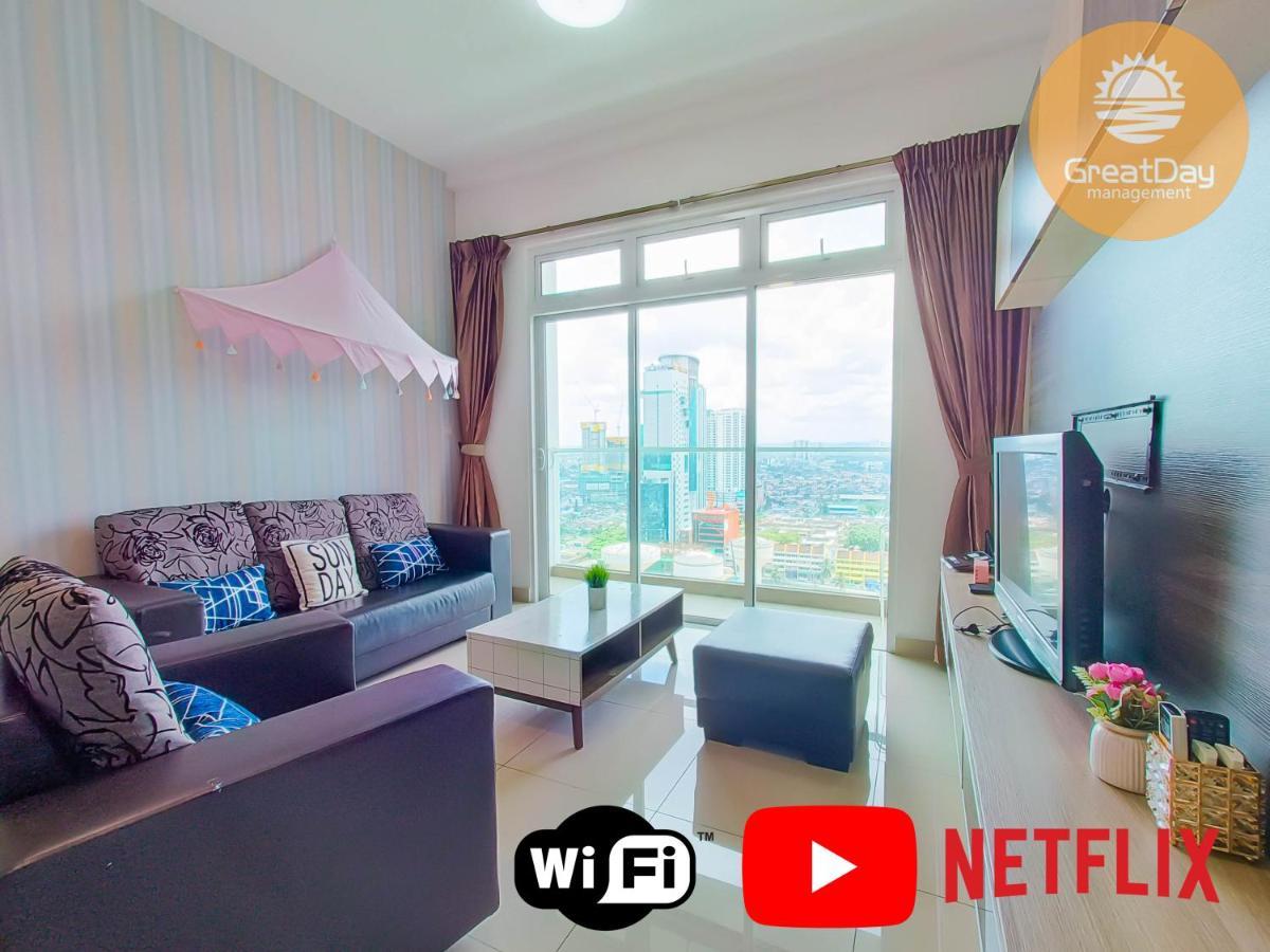 Twin Galaxy By Greatday Apartment Johor Bahru Bagian luar foto
